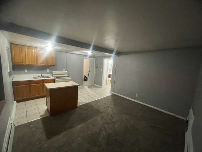 Foto del edificio - 15112 Euclid Ave