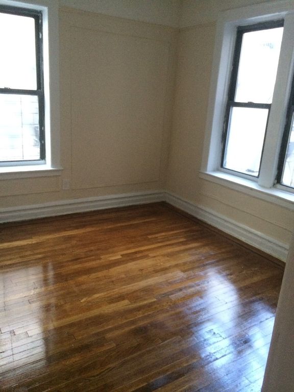 Primary Photo - 1075 Sheepshead Bay Rd