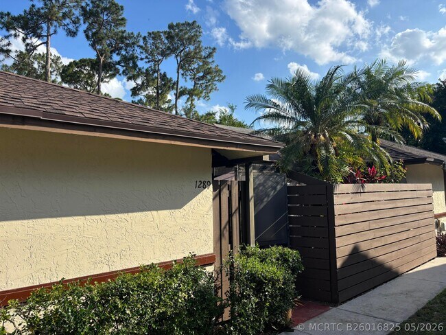 Building Photo - 1289 Periwinkle Pl