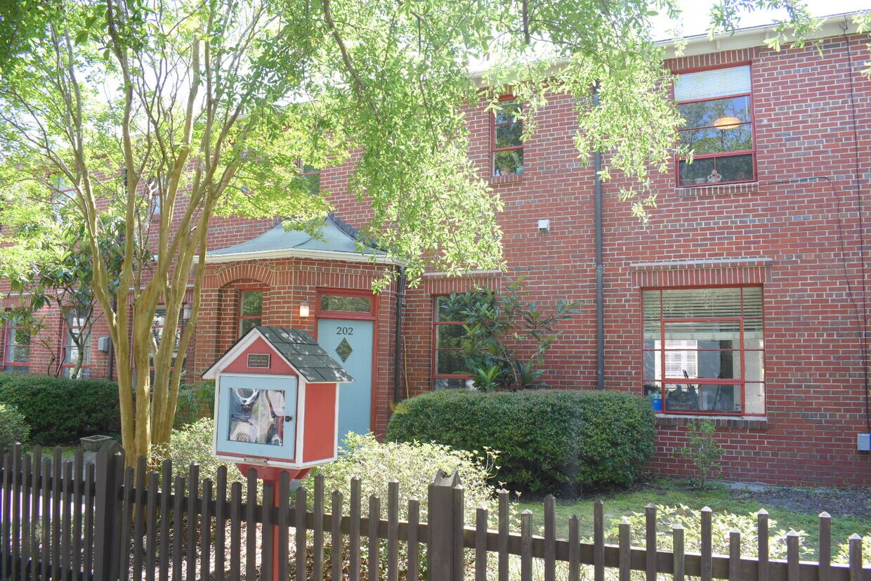 Foto principal - 202 S 5th Ave