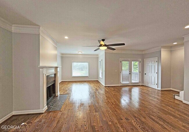 Foto del edificio - 722 Connally St SE