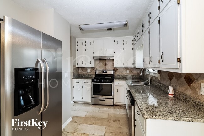 Building Photo - 2592 Chippewa Ct NW