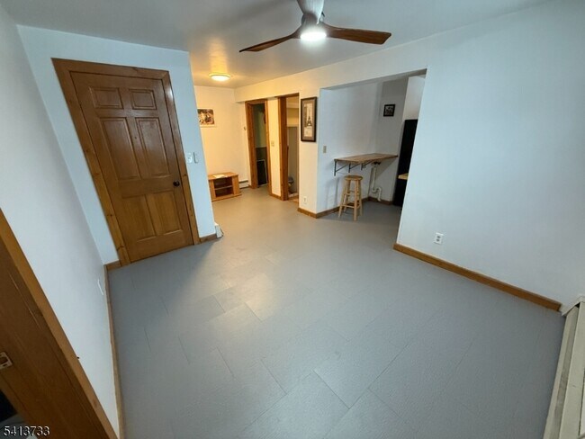 Foto del edificio - 81 Main St