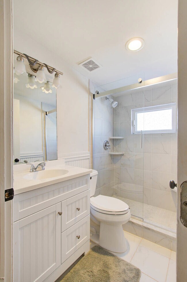 Foto del edificio - 342 King St