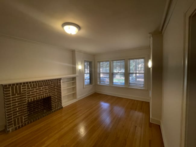 Photo - 2145 W Chase Ave Apartment
