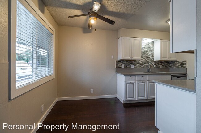 Building Photo - 2 br, 1 bath House - 926 NE 86th ST
