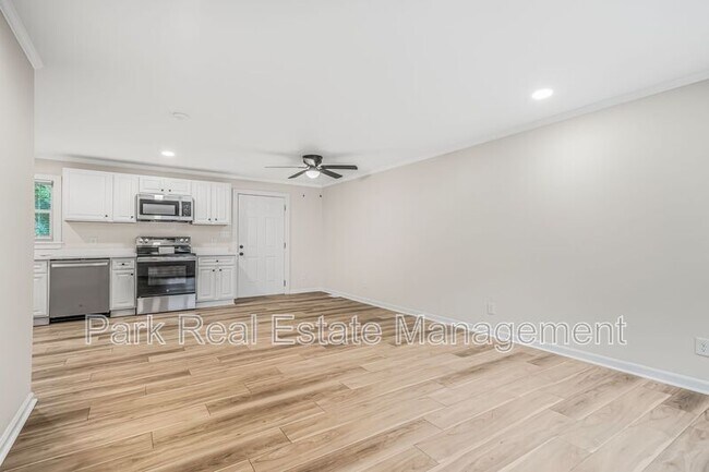 Foto del edificio - 221 Howell St