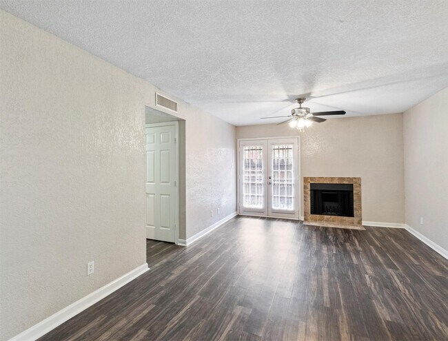 Foto del edificio - 12500 Sandpiper Dr