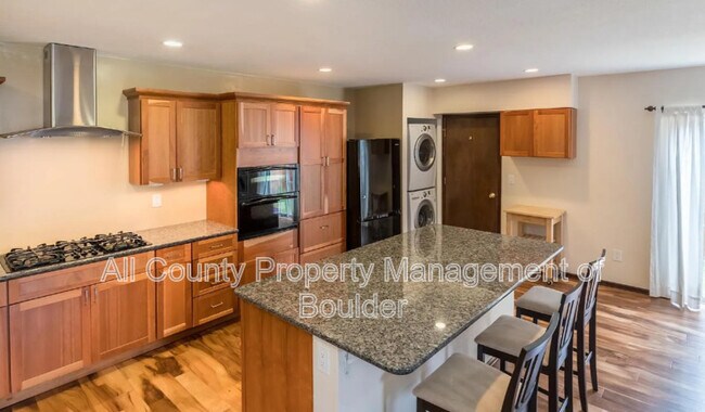 Foto del edificio - 3845 Paseo del Prado