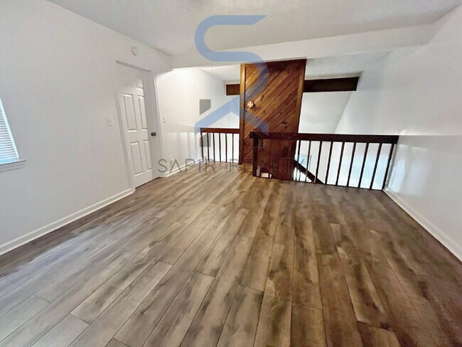 Foto del edificio - Move in before October 15th and choose you...