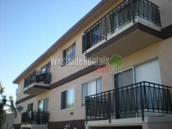 Foto principal - 3401 Ocean Park Blvd