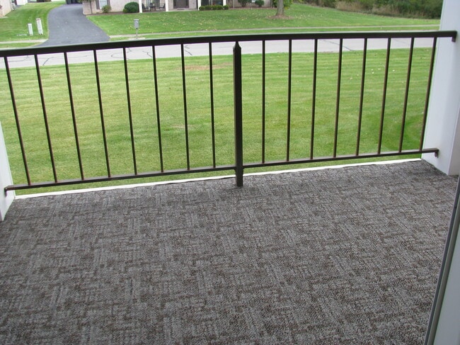 Building Photo - 7404 Eisenhower Dr