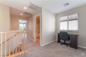Building Photo - 4405 Penguin Ave