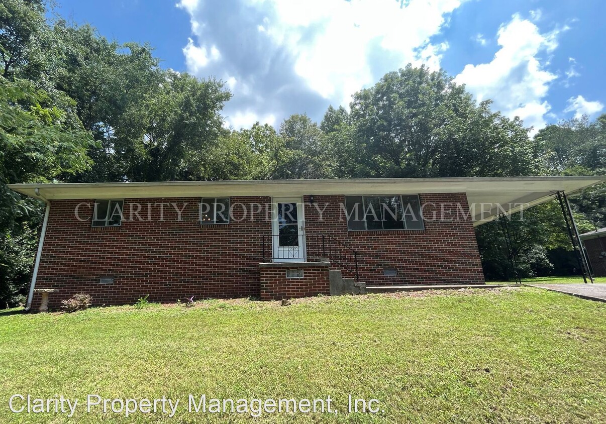 Primary Photo - 3 br, 1 bath House - 801 Westover Dr. SW