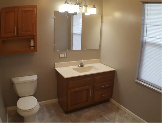 Foto del edificio - Single Family Home Located in Dubuque, IA!