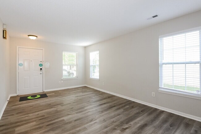 Building Photo - 7148 Kimble Dr