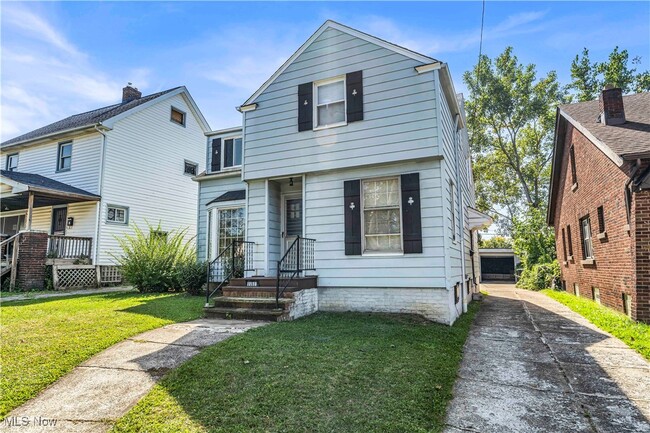 Building Photo - 15102 Edgewood Ave