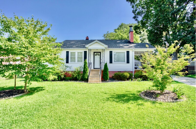 Foto principal - 8 Westbrook Dr