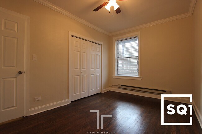 Foto del edificio - 724 W Roscoe St