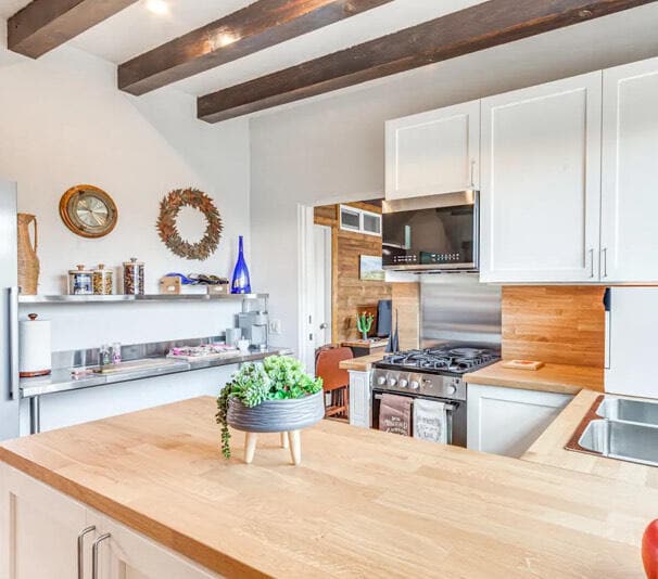 Building Photo - 69745 Sugarloaf Ave