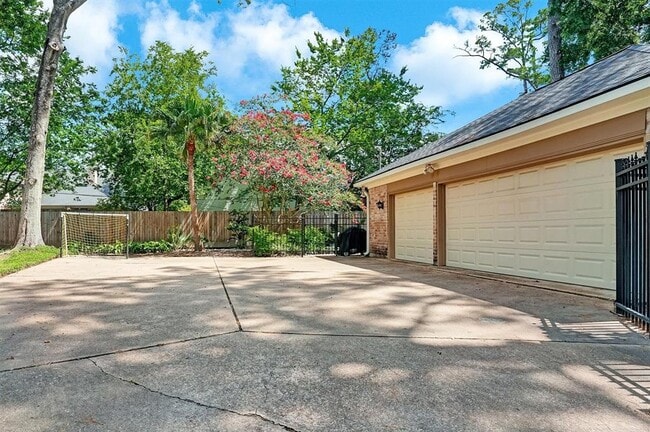 Building Photo - 11918 Churchill Ct