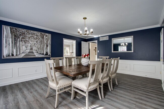 Foto del edificio - 5740 Shady Grove Rd