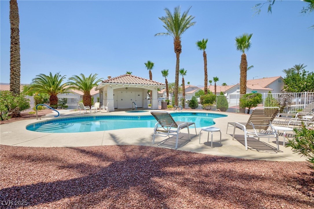 Primary Photo - 10022 Catalina Canyon Ave