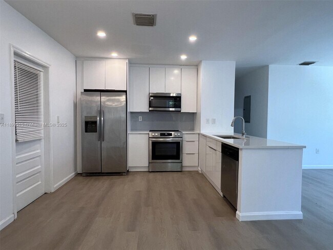 Foto del edificio - 3624 Oak Ave