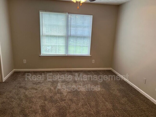 Building Photo - 1768 Carrington Dr