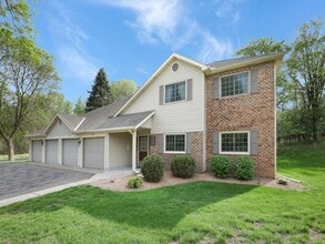 Building Photo - 15105 Lesley Ln
