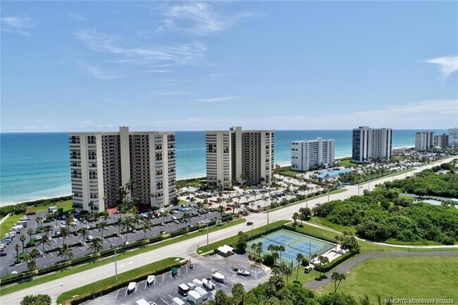 Foto del edificio - 9550 S Ocean Dr