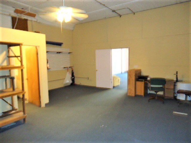 Building Photo - 117 S Main St