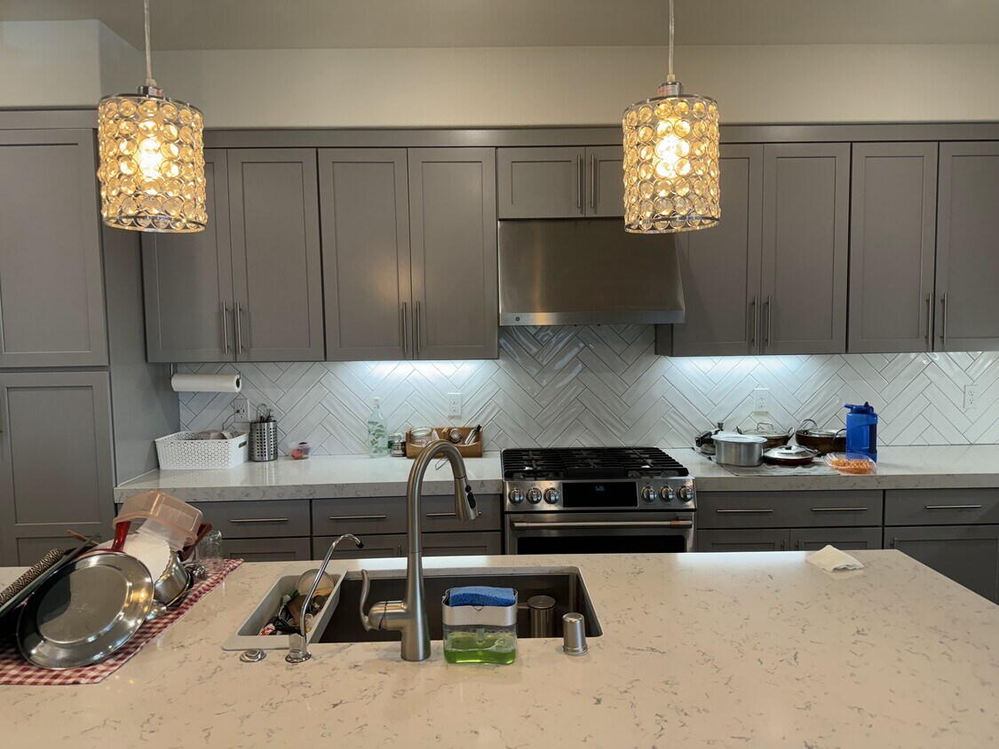Foto principal - 3709 Innovation Way