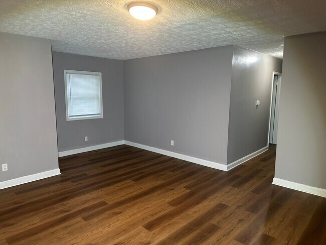 Foto del edificio - 4005 E 31st St