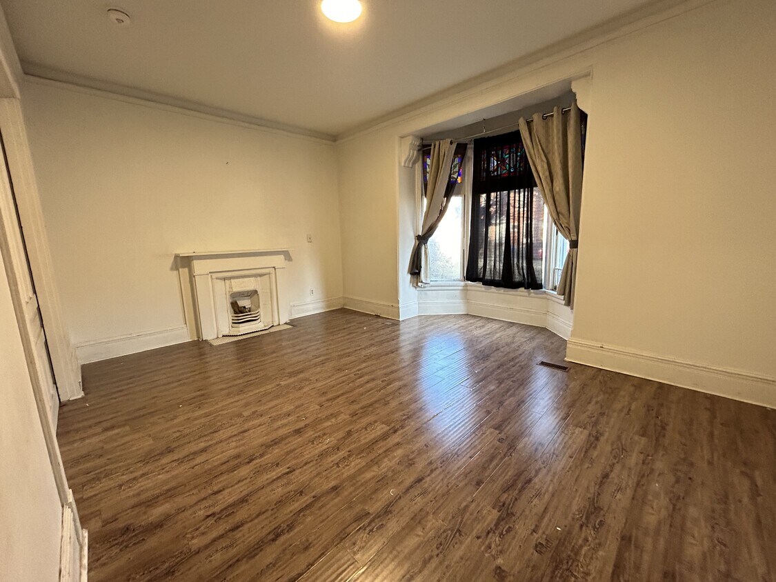 Photo principale - 46 Wentworth St S