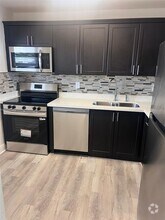 Building Photo - 8875 Fontainebleau Blvd