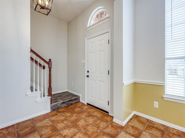 Building Photo - 1664 Knoll Ridge Cir