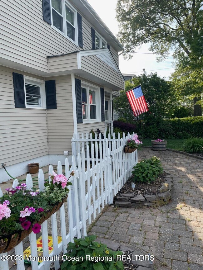 Foto del edificio - 524 Delaware Ave