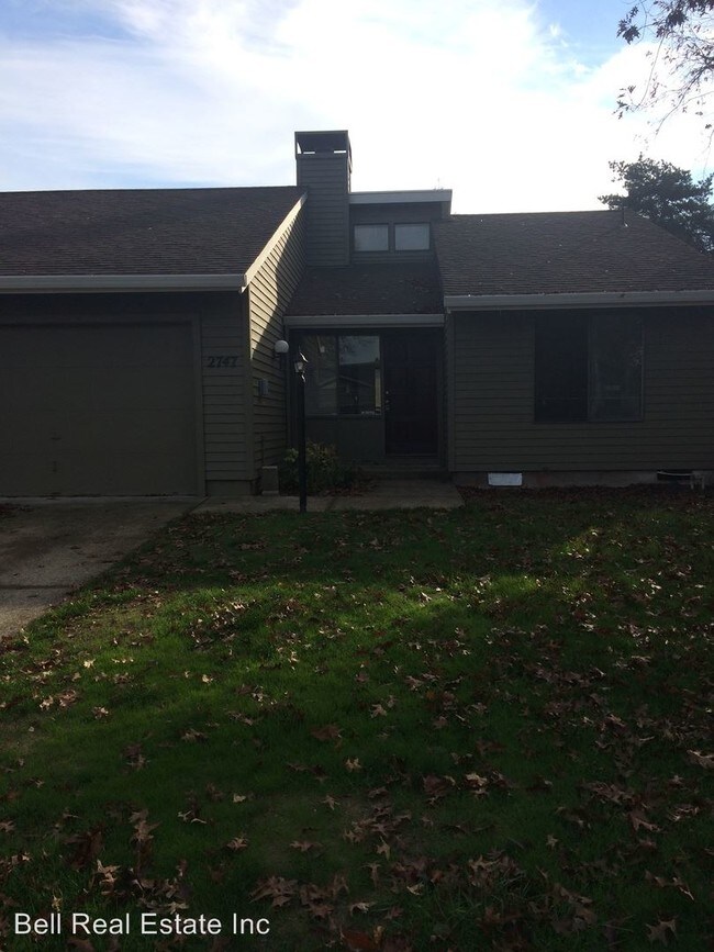 Building Photo - 2747 Gilham Rd