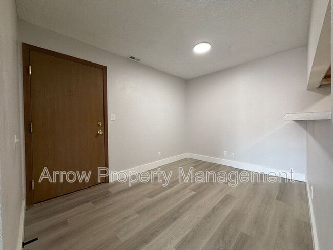 Building Photo - 2384 N 44th St
