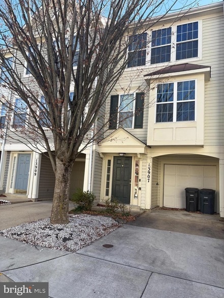 Foto principal - 13907 Edwall Dr