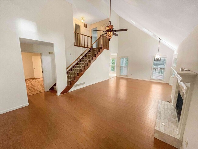 Building Photo - 1454 Hembree Station Dr