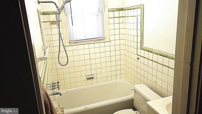 Foto del edificio - 820 Taylor St NE