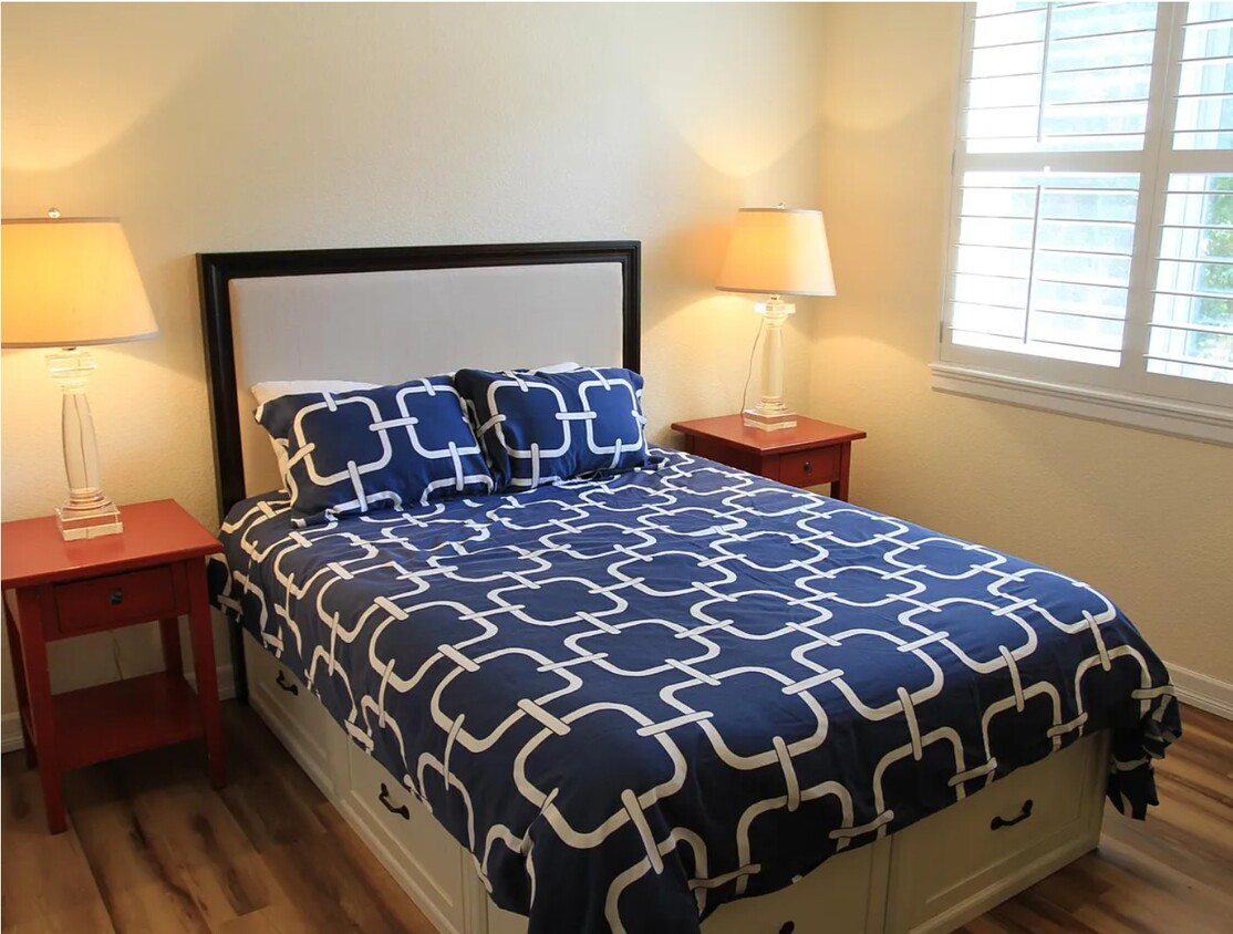 Master Bedroom - 2200 S University Blvd