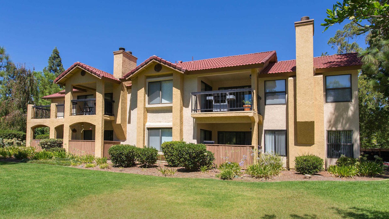 Summerset Village Apartments Chatsworth, CA