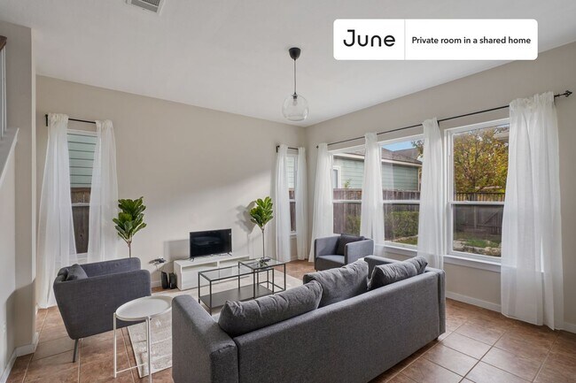 Foto del edificio - Room in Shared 5 bed/2.5 bath home