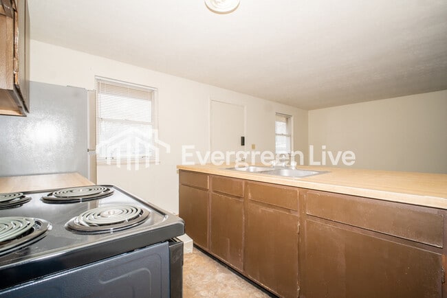 Foto del edificio - 8209 Mount Washington Dr