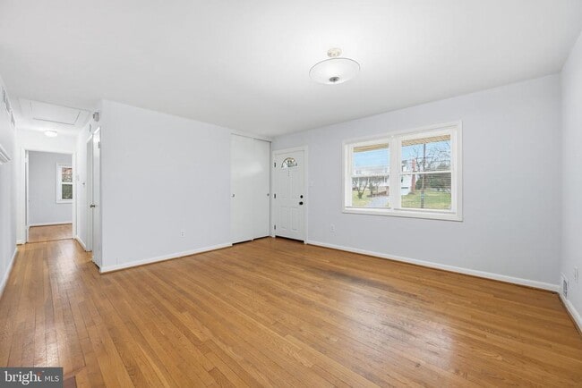 Building Photo - 3908 Braddock Rd