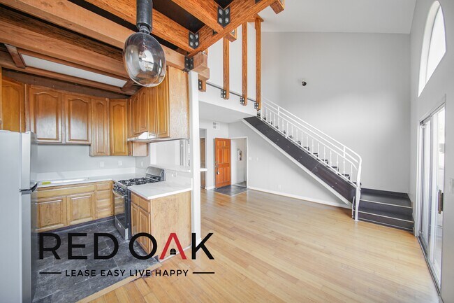 Foto del edificio - ~2 Weeks FREE~ Fantastic Two Bedroom with ...