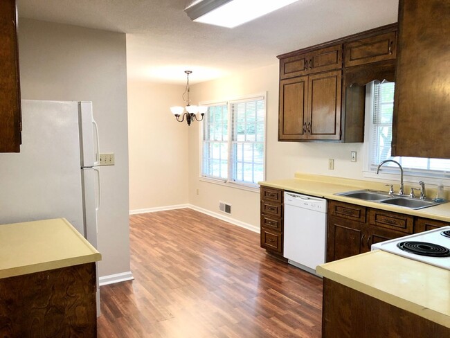 Foto del edificio - Three Bedroom Oconee County Available Summer